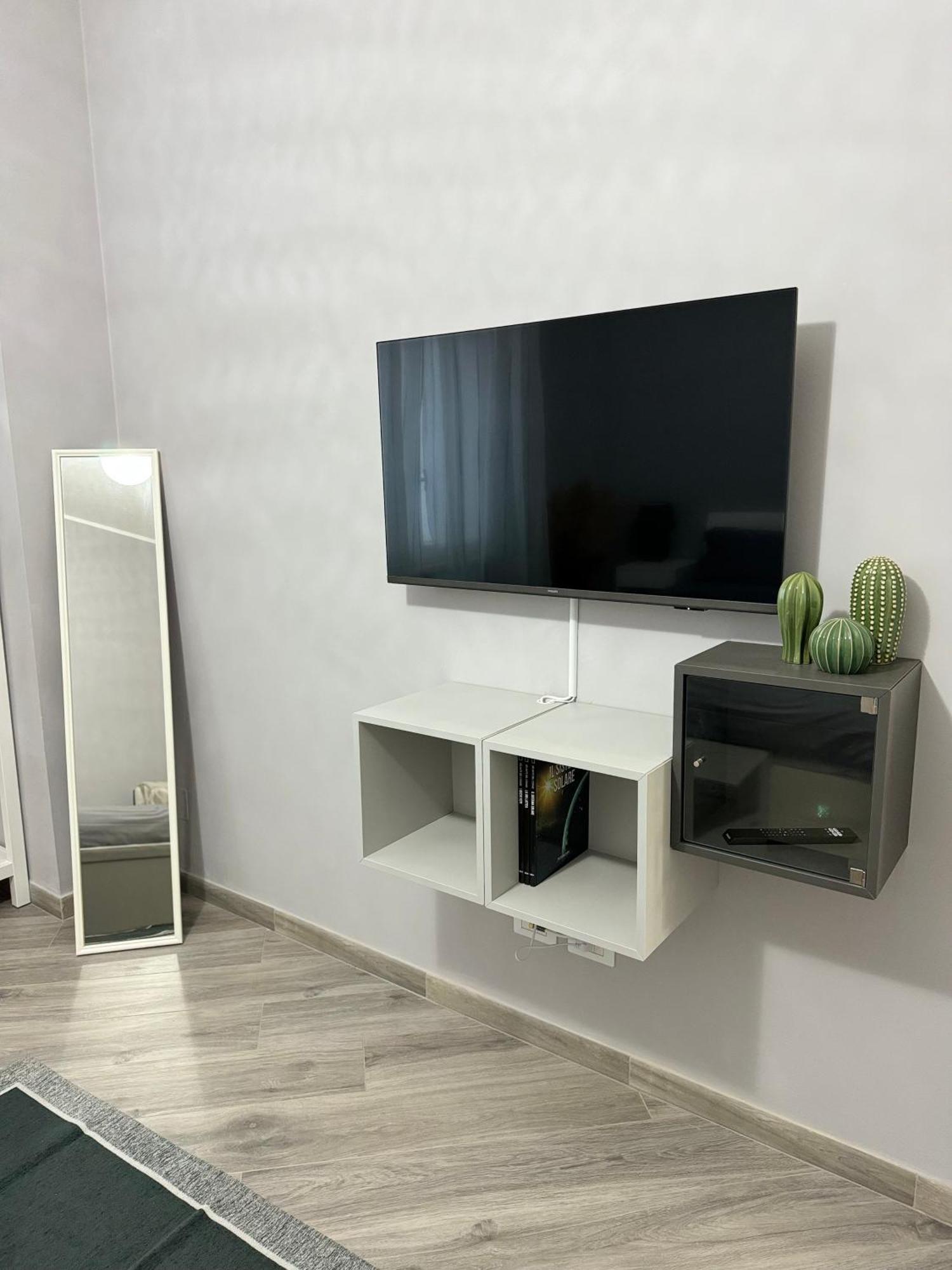 Apartamento Trento House Zona Stazione Centro Storico Parma Exterior foto
